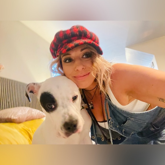 Meet your Posher, Jessica - Picture 7 of 8